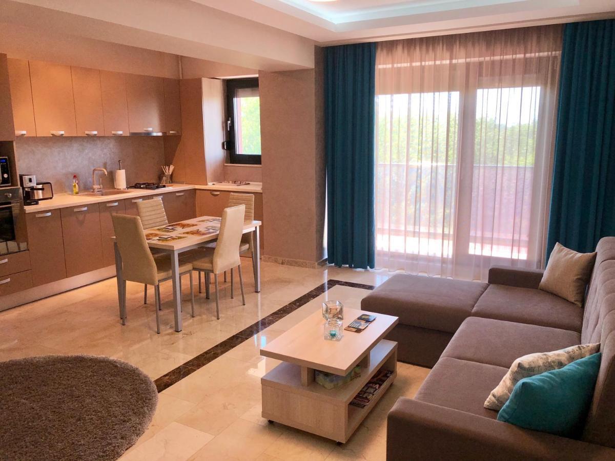 Sophia 3 Luxury Apartments Mamaia Exteriér fotografie
